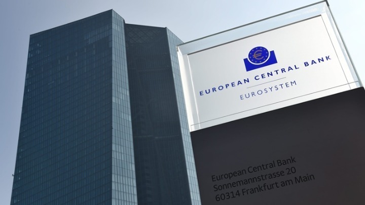 ΕΚΤ: Τι σημαίνει η απόφαση να δέχεται ως εγγύηση τα ελληνικά ομόλογα- “Ανάσα” για…