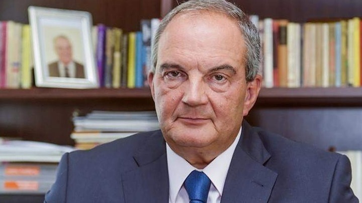 Παρέμβαση Καραμανλή για τον Περικλή Κοροβέση: Ασυμβίβαστος αγωνιστής της Δημοκρατίας και της ελευθερίας