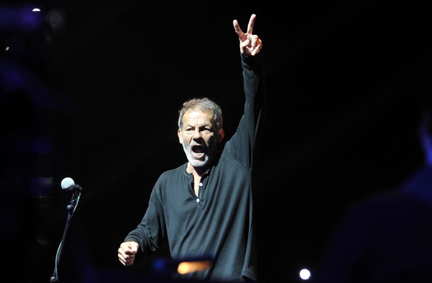 Ε, όχι και τον Ξαρχάκο…