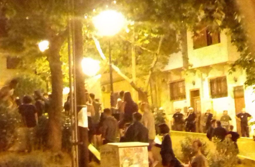 Νέα επέμβαση των ΜΑΤ σε πλατεία – Αυτή τη φορά στην Άνω Πόλη της Θεσσαλονίκης