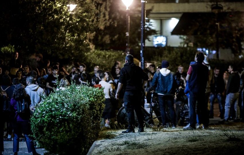 Χαρίτσης: Οι εικόνες στην Αγία Παρασκευή αποδεικνύουν την υποκρισία της κυβέρνησης