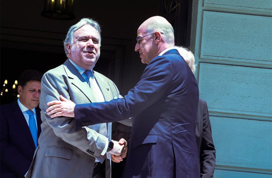 Κατρούγκαλος: Ντροπή οι σημερινές δηλώσεις Δένδιας