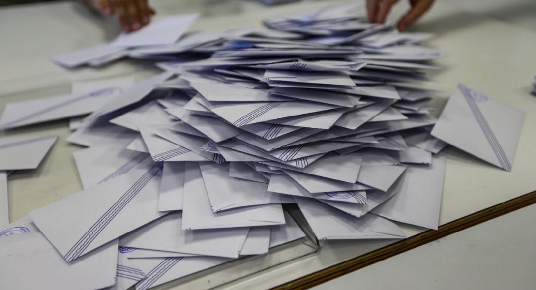 Pulse: Μεγάλο προβάδισμα Ν.Δ από το ΣΥΡΙΖΑ αλλά με τάσεις μείωσης- Έχασε 2,5 μονάδες…