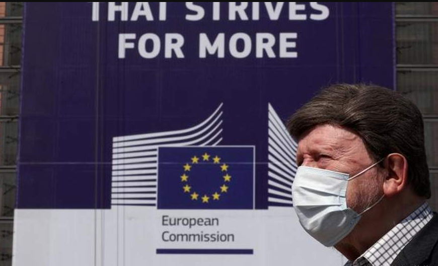 Ευρωπαϊκή Επιτροπή: Στο άγνωστο με βάρκα την ελπίδα για ένα σχέδιο ανάκαμψης της οικονομίας