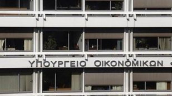 Δύο σενάρια Σταϊκούρα για την ύφεση – Για πρωτοφανείς συνέπειες κάνει λόγο ο ΣΥΡΙΖΑ