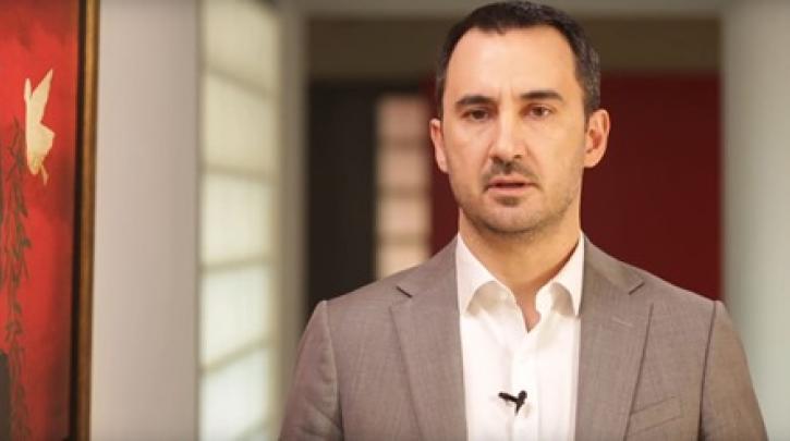 Χαρίτσης: Η κυβερνητική λογική «βλέποντας και κάνοντας» οδηγεί σε πρωτοφανή ύφεση την ελληνική οικονομία