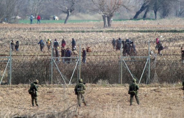 Milliyet: Νέο προσφυγικό κύμα στον Έβρο με προορισμό την Ευρώπη