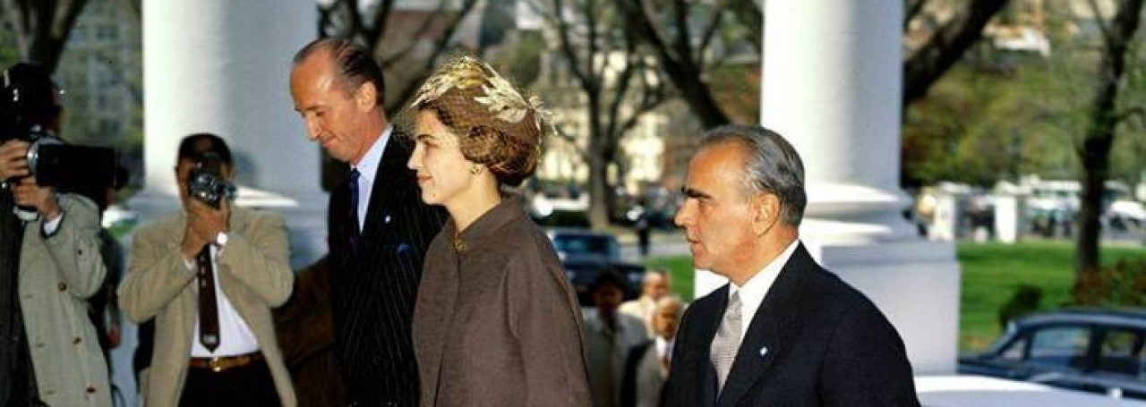 Πέθανε η Αμαλία Μεγαπάνου- Η γυναίκα που ταύτισε τη ζωή της με τον Κωνσταντίνο…
