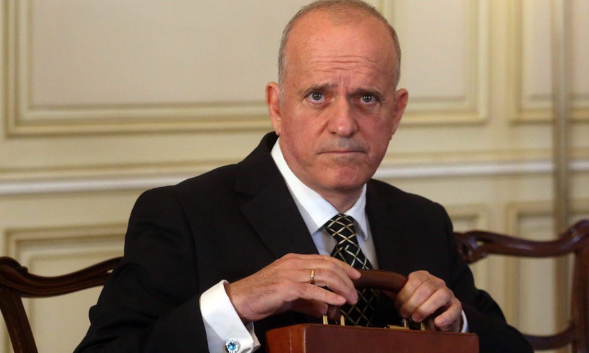 Λούλης αλά Διαματάρης – Δεν διαθέτει αναγνωρισμένο πτυχίο – ΣΥΡΙΖΑ: Άμεσα παραίτηση