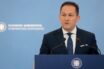 Πέτσας: Ανοίγουν τα καταστήματα για μανικιούρ-πεντικιούρ