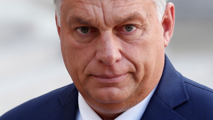 Ο Όρμπαν κλείνει εντελώς τα σύνορα της Ουγγαρίας