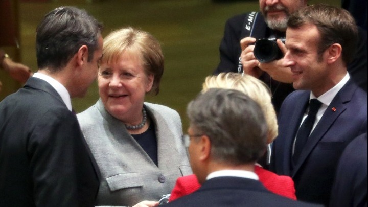 “Κουρεύουν” το Ταμείο Ανάκαμψης – “Ψαλίδι” και στο πακέτο στην Ελλάδα