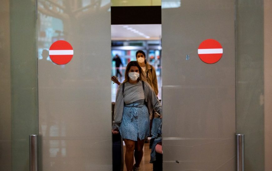 “Ανοίξαμε και σας περιμένουμε”: Χωρίς να μπαίνουν σε καραντίνα θα έρχονται τουρίστες από Δευτέρα