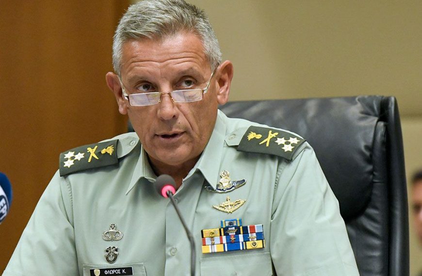 Επιστρέφει εσπευσμένα στην Αθήνα ο αρχηγός ΓΕΕΘΑ