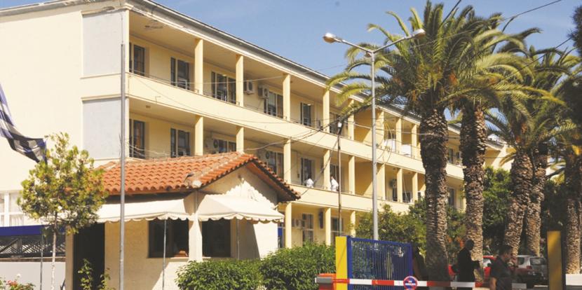 Θετικός σε κοροναϊό άνδρας που μεταφέρθηκε επειγόντως στην Κρήτη