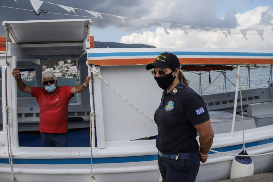 Στο τραπέζι σχέδιο για μικρά lockdown τύπου Πόρου- Την Δευτέρα οι αποφάσεις