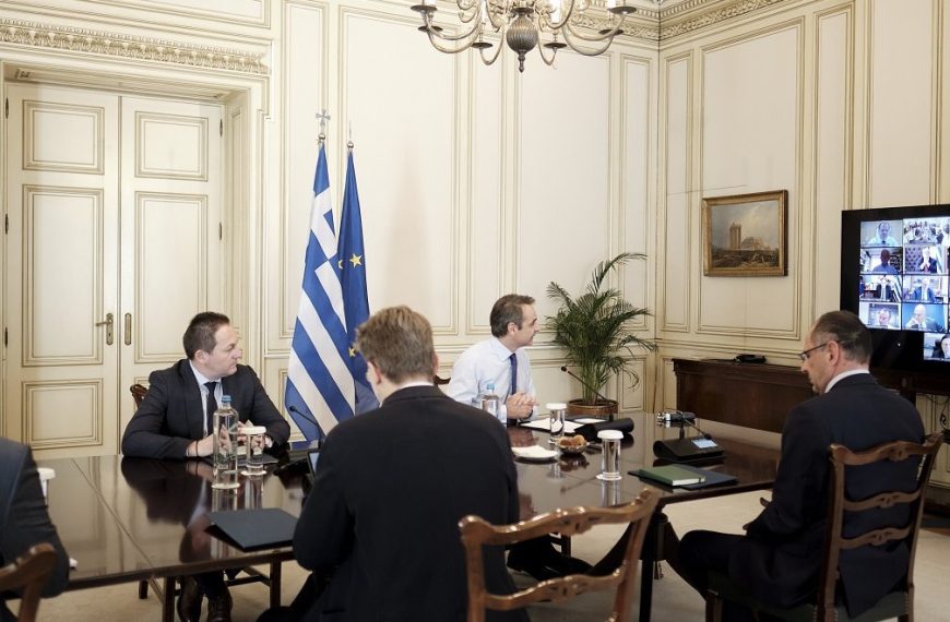 Ανασχηματισμός και “επιτελικό” κράτος