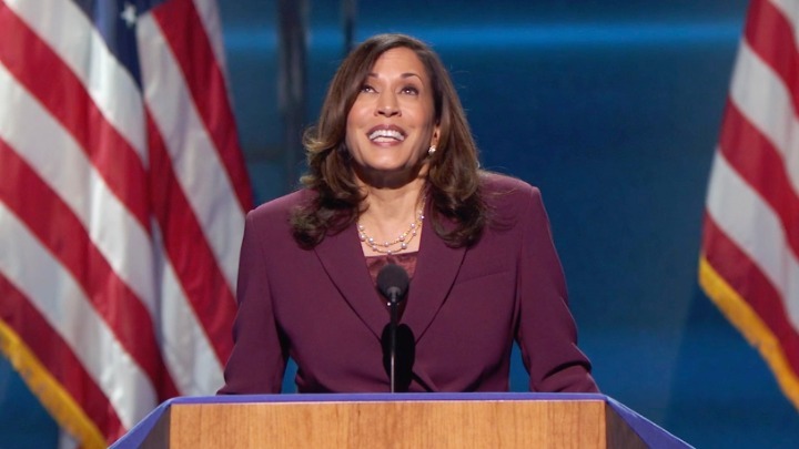 ΗΠΑ: Η Κάμαλα Χάρις αποδέχτηκε το χρίσμα των Δημοκρατικών για την αντιπροεδρία