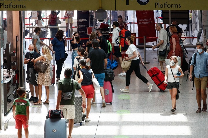 Κομισιόν: Περιορισμοί στην κυκλοφορία εντός Ε.Ε. μόνο αν είναι απαραίτητο