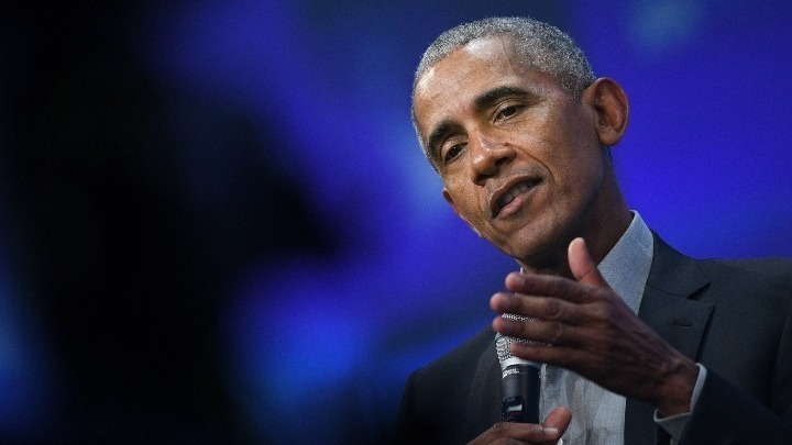 Στο πλευρό των Μιλγουόκι Μπακς ο Μπαράκ Ομπάμα