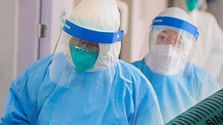 Αντιπρόεδρος ΕΟΔΥ: “Όσο ο δείκτης R είναι στο 1 η επιδημία δεν πρόκειται να σβήσει”