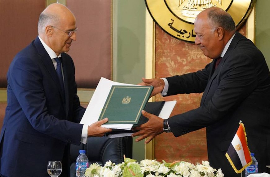 Από το “φιλοσαμαρικό” Antinews: Βαφτίζουν την προδοσία πατριωτισμό…