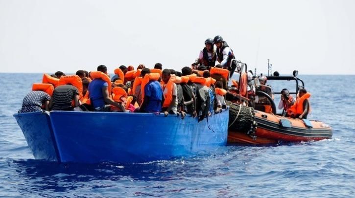 Έκκληση για βοήθεια εξέπεμψε το πλοίο διάσωσης προσφύγων του Banksy