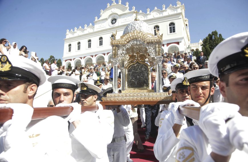 Τι θα συμβεί, τελικά, με τις λιτανείες του 15Αύγουστου;