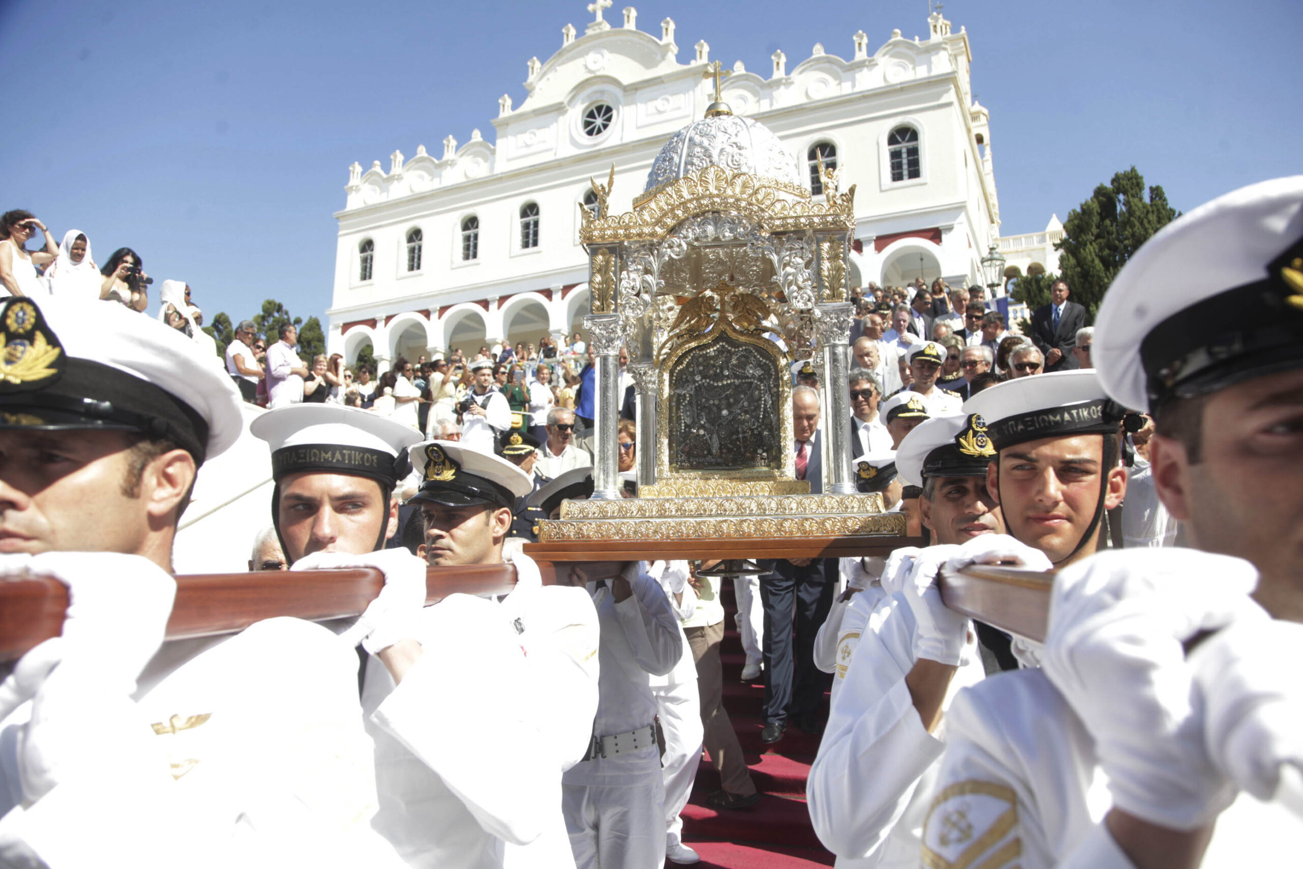 Τι θα συμβεί, τελικά, με τις λιτανείες του 15Αύγουστου;