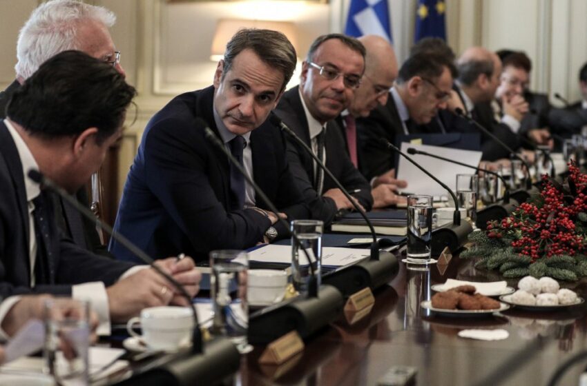 Παρασκήνιο: Ανασχηματισμός πότε; Τι αλλάζει μετά την παραίτηση Κράνη