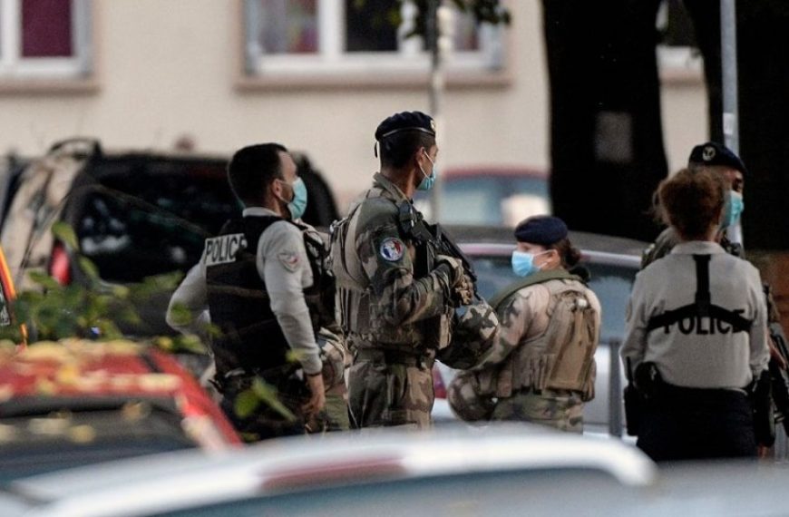 Συνελήφθη σε μαγαζί με κεμπάπ ο άνδρας που πυροβόλησε τον έλληνα ιερέα&hellip;