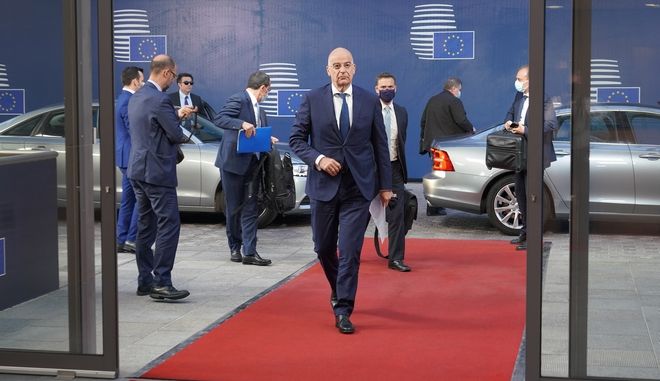 Αναστολή τελωνειακής ένωσης: “Δεν υπάρχει νομικό προηγούμενο”, λένε οι ειδικοί- Για “πυροτέχνημα” μιλά η…