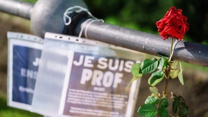 Γαλλία: Ο δολοφόνος του καθηγητή είχε έρθει σε “επικοινωνία” με τζιχαντιστή στη Συρία