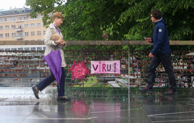 Πανδημία: Οι αρχές της Σλοβενίας «σηκώνουν τα χέρια ψηλά» – Σταματά η ιχνηλάτηση λόγω της «χιονοστιβάδας» κρουσμάτων