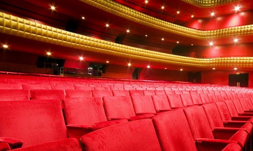 Διώξεις σε δύο πασίγνωστους ηθοποιούς για βιασμούς και απόπειρες βιασμών