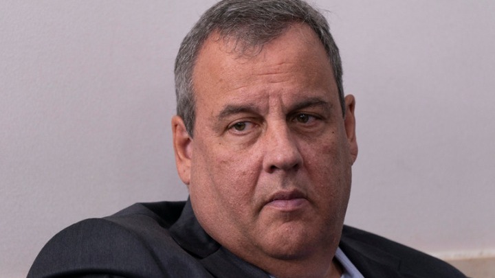 Στο νοσοκομείο με κοροναϊό ο πρώην κυβερνήτης Νιου Τζέρζι και σύμβουλος του Τραμπ, Κρις Κρίστι