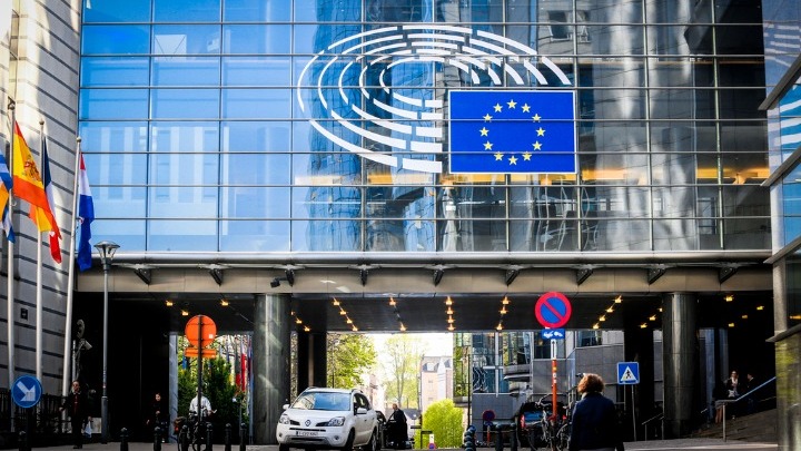 Έκτακτη συνεδρίαση του μηχανισμού κρίσεων της ΕΕ για τη μετάλλαξη του ιού