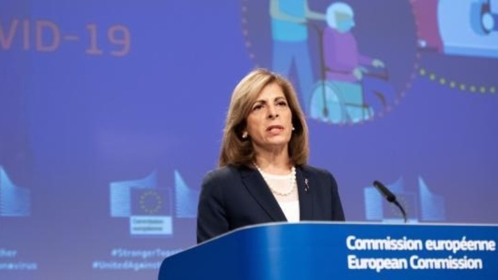 Η ΕΕ υπογράφει συμβόλαιο «τις προσεχείς ημέρες» για το εμβόλιο Pfizer/BioNTech