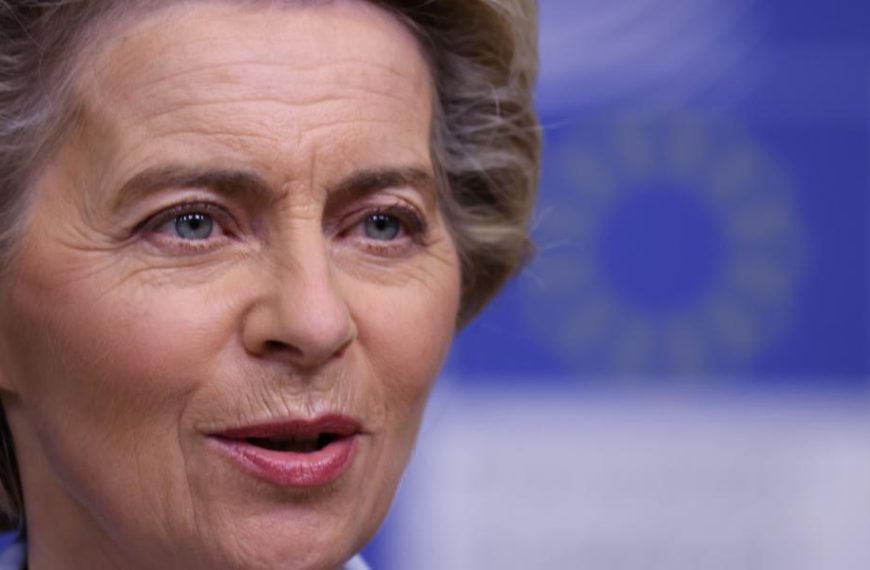 Φον ντερ Λάιεν: Στις 27, 28, 29 Δεκεμβρίου ξεκινούν εμβολιασμοί σε όλη την ΕΕ