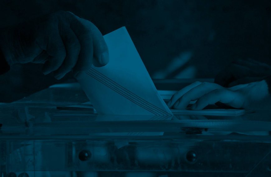 Τάσεις MRB: “Τραύματα” στην κυβέρνηση λόγω πανδημίας-οικονομίας