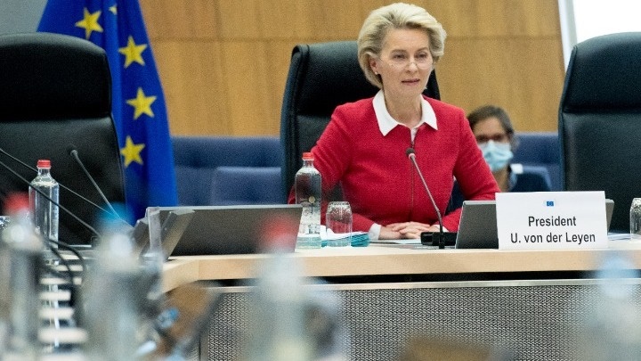 Κοροναϊός: Εγκρίθηκε και από την Κομισιόν το εμβόλιο της Pfizer