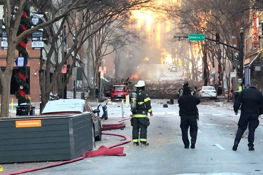 ΗΠΑ: Η αστυνομία διερευνά δυνατή έκρηξη στο κέντρο του Νάσβιλ
