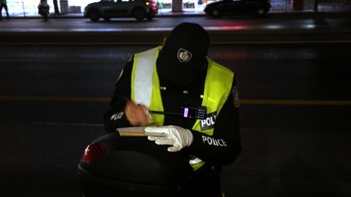 Συλλήψεις και πρόστιμα για παράνομες συναθροίσεις στη Θεσσαλονίκη
