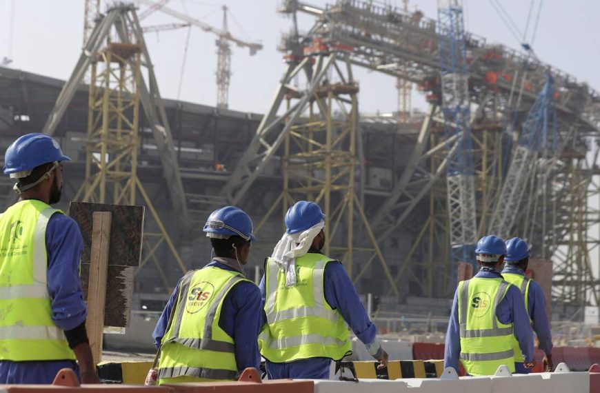 Αποκάλυψη: 6.500 μετανάστες εργάτες έχουν πεθάνει στο Κατάρ ενόψει Παγκοσμίου Κυπέλλου