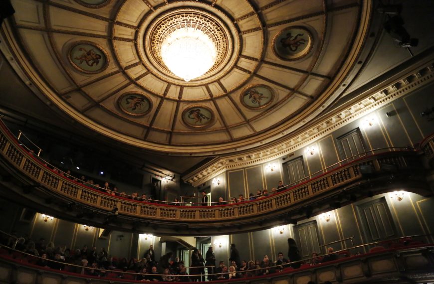 Εθνικό Θέατρο: Αθέμιτες μεθόδους επιλογής ηθοποιών καταγγέλει το ΣΕΗ