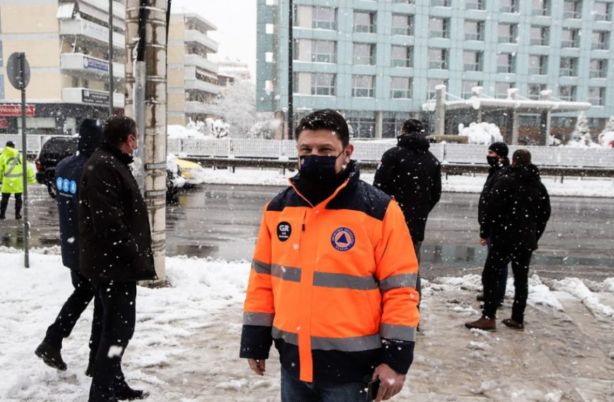 Χαρδαλιάς: Μέχρι το βράδυ ελπίζουμε να αποκατασταθούν οι περισσότερες βλάβες