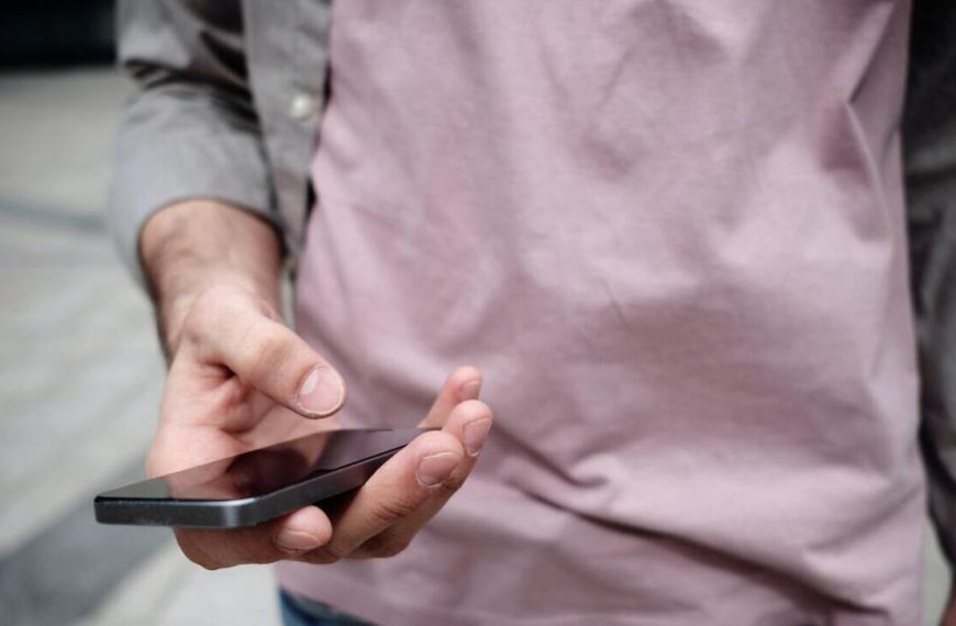 Τζανάκης: “Ποια SMS; Νεκρό πράγμα”