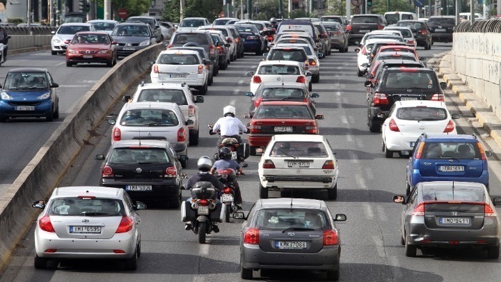 Σταϊκούρας: Tέλη κυκλοφορίας ανά μήνα και online από τον Μάιο
