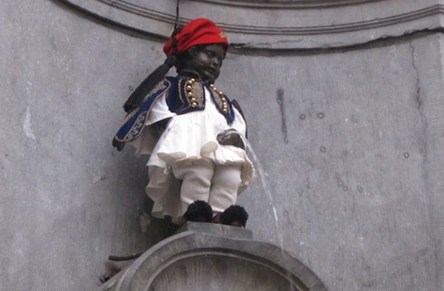 Το περίφημο Manneken Pis θα… κατουρήσει ντυμένο τσολιάς για να “τιμήσει” τα 200 χρόνια από την Ελληνική Επανάσταση (φωτό)