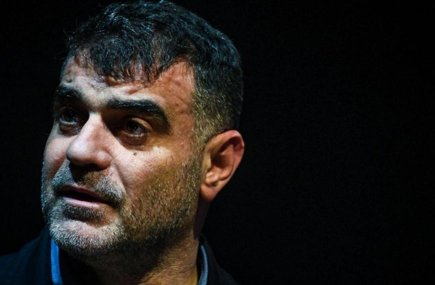 Ο δημοσιογράφος Κώστας Βαξεβάνης καταγγέλλει ύπαρξη “συμβολαίου θανάτου” σε βάρος του